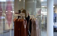Kesko, Lidl, H&M ... Bangladesh producerar miljontals nya klädesplagg som säljs i europeiska och finländska butiker.