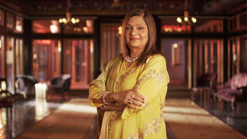 Sima Taparia är en äktenskapsmäklerska från Mumbai.