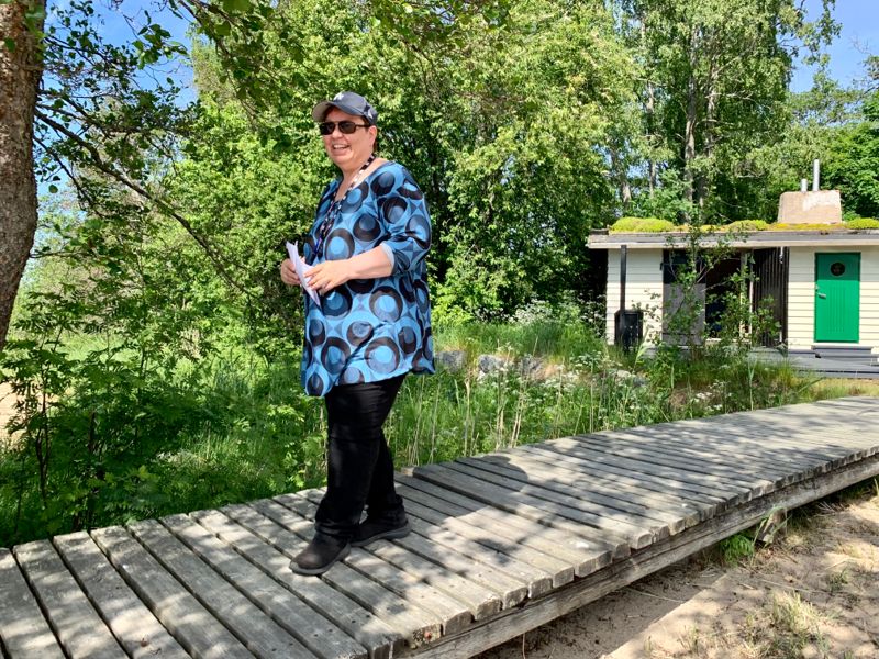 Elisabeth Morney, redaktör/regissör var med redan från start och planerade Strömsökonceptet. Även hon är förvånad över den stora succé programmet blivit. Men det påverkar uppenbarligen människors liv, säger hon.