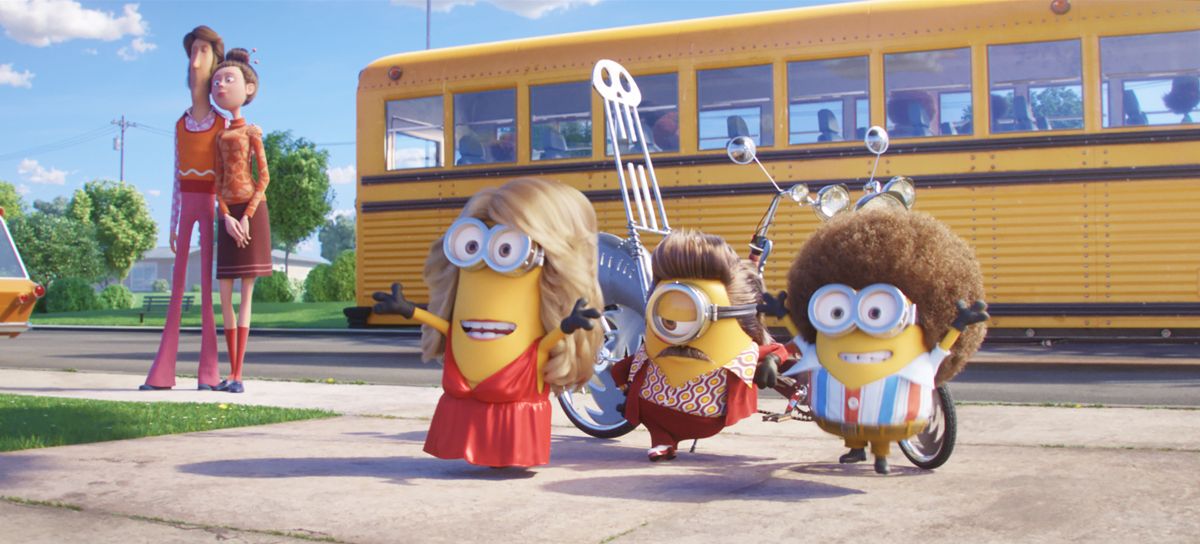 Minionerna Kevin, Stuart och Bob. Man får gå till 50-talets Warner Brothers-kortisar för att stöta på maken till glad anarki.