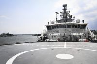 Så här ser helikopterplattan ut på den finska gränsbevakningens fartyg Turva. I slutet av veckan övar hon tillsammans med den amerikanska kollegan Hamilton i Finska viken.