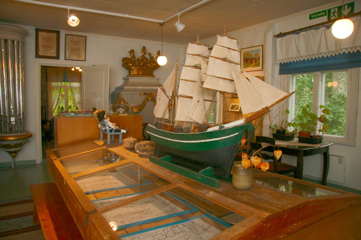 I Sjundeå hembygdsmuseum finns bland annat en modell av barken Christopher gjord av sjömannen Alexander Nyholm.
