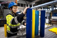 Världen skulle inte klara sig utan plast, säger Salla Roni-Poranen som leder Borealiskoncernens finska gren.