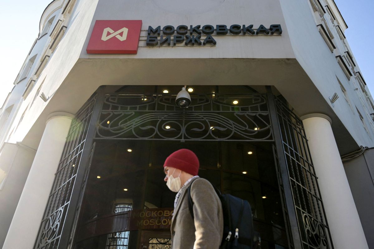 Moskvabörsen var stängd i en månad efter invasionen. 