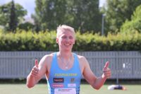 Landslagssprintern Samuli Samuelsson löpte nationsrekord, 10,16, på 100 meter på Centralidrottsplanen i Borgå.