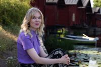 Roosa Tuovinen brukar sitta vid Maren och skriva dagbok om sin tid i Borgå.