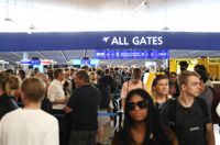 Även om återhämtningen har varit snabb vid de inhemska flygplatserna, har trafiken inte ökat lika mycket som vid andra europeiska flygplatser. 