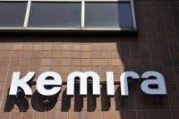 Kemira var ett undantag under en vecka med överlag sjunkande börskurser.