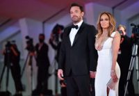 Ben Affleck och Jennifer Lopez  gifte sig på lördagen. Deras senaste relation slutade i ett inhiberat bröllop. Bilden är från filmfestivalen i Venedig 2020