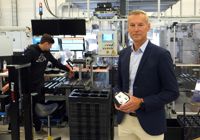 Nordic Lights vd Tom Nordström i företagets monteringsfabrik i Pedersöre.