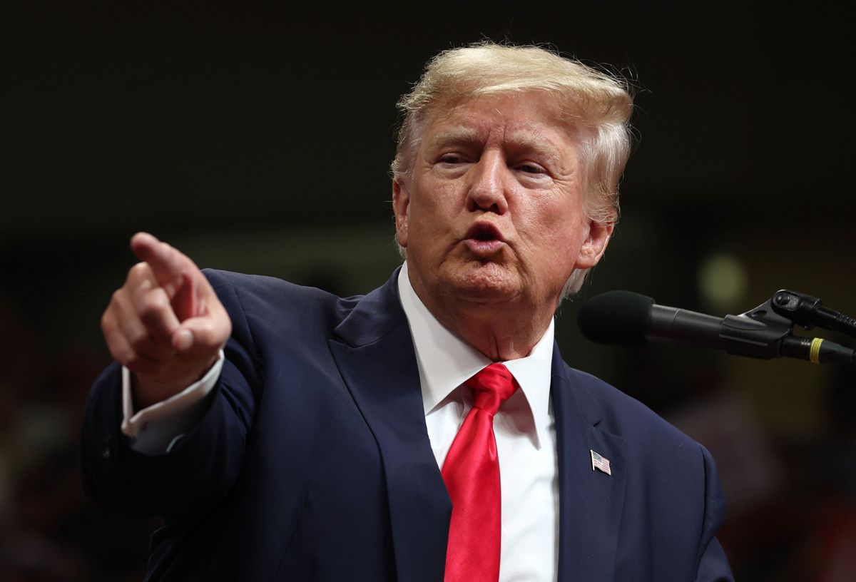 Donald Trump är fortfarande ett hot mot USA:s demokrati, anser Jennifer Rodgers i intervju med HBL.