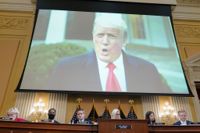 En video på när den dåvarande presidenten Donald Trump talade den 6 januari spelades upp under utfrågningarna, som sändes i amerikansk tv på torsdagskvällen.