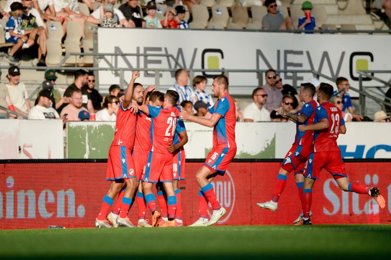 Viktoria Plzen körde över HJK med 7-1.