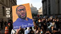 Mordet på George Floyd i maj 2020 utlöste protester mot rasism och polisbrutalitet över hela världen. Arkivbild.