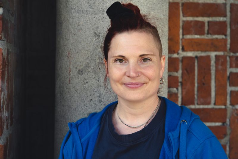 Annuska Dal Maso vet hur verkligheten ser ut på Helsingfors gator, bland annat därför förespråkar hon brukarrum.