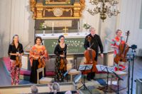 Cecilia Zilliacus, Mihaela Martin, Vicki Powell, Frans Helmerson och Kati Raitinen stod för en briljant konsert i Replot kyrka.