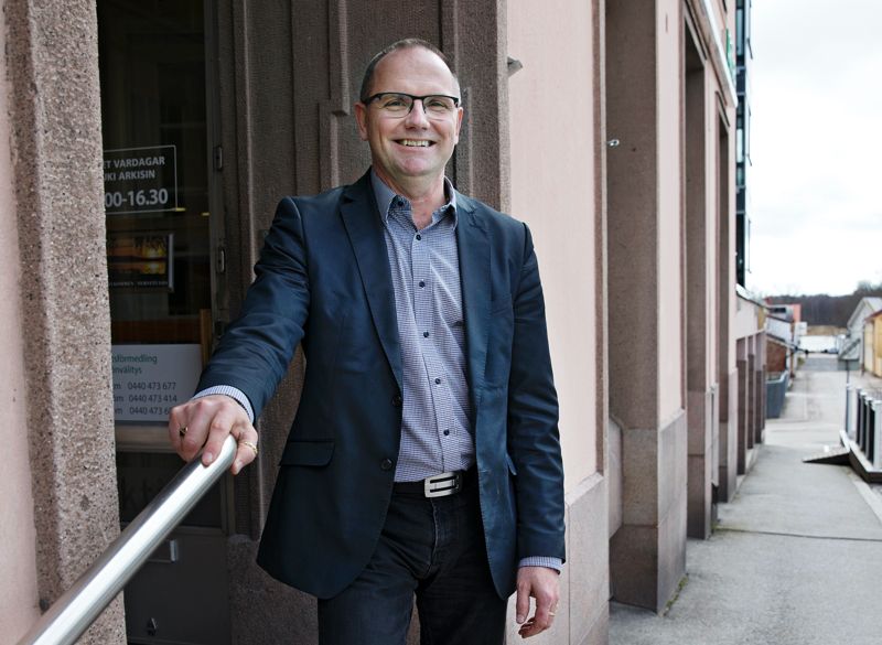 Fastighetsmäklare Mosse Lindholm.