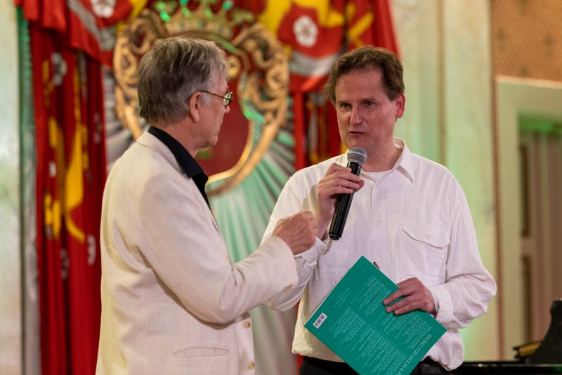 Seppo Kimanen intervjuade Olli Mustonen som uppträdde på jubileumskonserten.