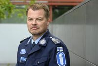 Polisinspektör Tuomas Pöyhönen ser möjliga positiva effekter med brukarrum.