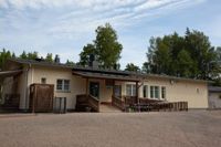 Rödskogs skola verkar nu i två flyttbara paviljonger. Nämnden Svenska rum föreslår att hyrestiden för dessa förlängs till år 2031.