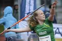 20-åriga Emilia Karell är ett finlandssvenskt namn att hålla koll på under friidrottssommaren 2023.