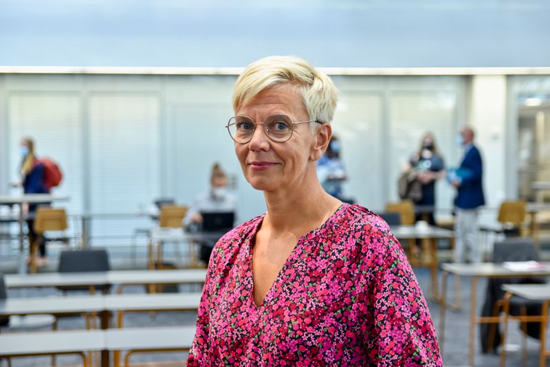 – Det är ansvarslöst att en stor arbetsgivare låter det gå så här långt. Man har haft tid på sig att lösa det här, men istället har man bara sagt "sorry", säger Inger Damlin.