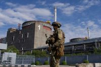 Den internationella oron för en eventuell kärnkraftskatastrof i Zaporizjzja är stor. Värst skulle en sådan drabba de stridande soldaterna och dem som bor i närområdet.