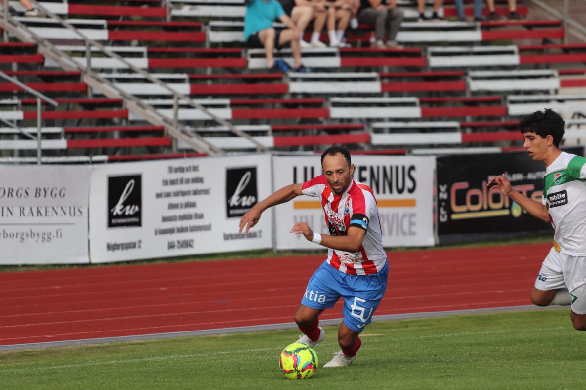 Nicholas Brain låg bakom BK:s två första mål mot FC Finnkurd.