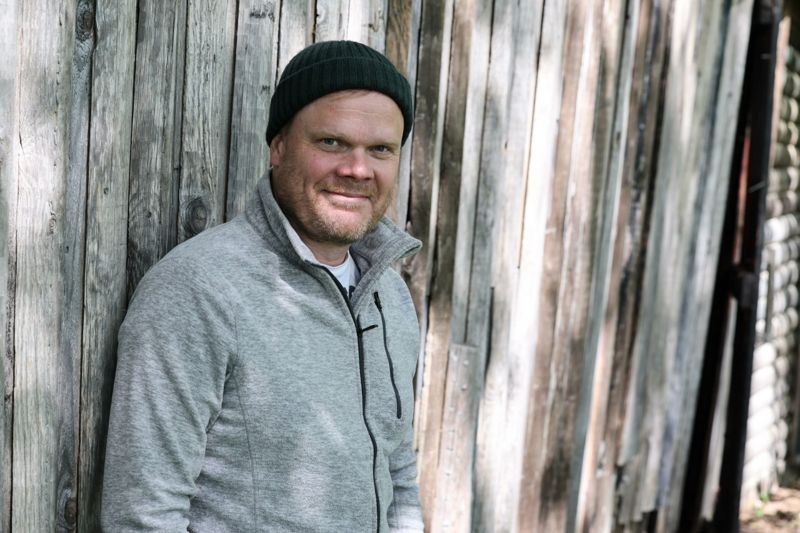 Oskar Silén regisserade Sju bröder vid Lurens i sommar.