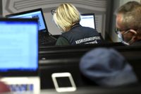 Centralkriminalpolisen har begärt den misstänkte mannen häktad i sin frånvaro.