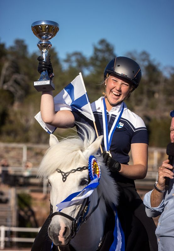 Gerda-Eerika Viinanen och Svala frá Minniborg vann två guld i passlöpen.