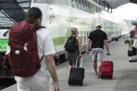 Betydande förseningar i tågtrafiken på måndagen till följd av systemfel.