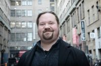 Ny Tid publicerar svensk satirteckning på Turkiets president i sitt februarinummer. – Jag hade inte tänkt det som ett inlägg i den debatt som pågår i Sverige för tillfället utan det här är ett helt självständigt publiceringsbeslut från vår sida, säger chefredaktören Janne Wass.