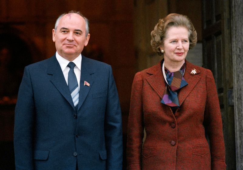 Michail Gorbatjov tillsammans med Storbritanniens dåvarande premiärminister Margaret Thatcher. Bild från London 1984.