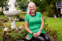 Årets Fredrika Runeberg-stipendiat Gunilla Luther-Lindqvist är frivilligarbetaren som outtröttligt jobbar för att hjälpbehövande och utsatta ska få en tryggare tillvaro.