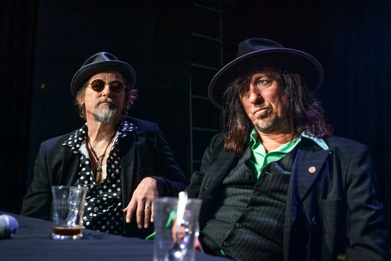 Nasty Suicide och Sami Yaffa har många fina minnen av tiden i Hanoi Rocks när bandet uppträdde på fem kontinenter.