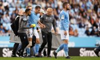 Malmö FF-försvararen Niklas Moisander, 36, skadade sig illa mot Norrköping. En första undersökning tyder på att det främre korsbandet i högerknäet har gått av.