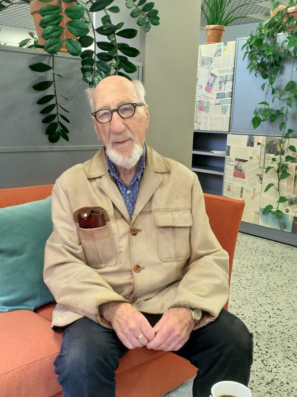 Henry Kjällman kom på en kopp kaffe och pratade bort en stund med oss på redaktionen.
