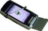 Den här telefonen som den försvunna, och troligen mördade mannen, hade på sig har nu hittats i Svartå. Polisen vill gärna ha upplysningar om den.