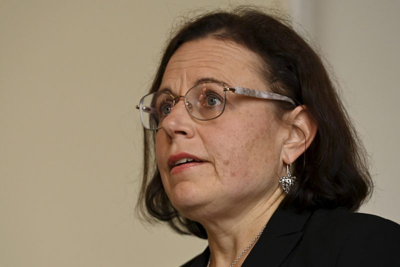 Mia Laiho (Saml) är ordförande för styrelsen i Västra Nylands välfärdsområde. – Välfärdsområdet borde kunna börja verksamheten i en bättre situation, då det handlar om en så här stor förändring, säger Laiho.