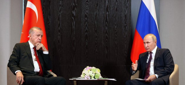 Turkiet går till val i juni 2023 och president Recep Tayyip Erdoğan väntas använda Finlands och Sveriges Natoansökningar för att framstå som en stark internationell aktör. Här möter han sin ryska kollega Vladimir Putin i Uzbekistan tidigare i september.