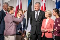 De baltiska ländernas ledare – längst bak från vänster Lettlands Krisjanis Karins, Estlands Kaja Kallas och Litauens Gitanas Nauseda – lär bli tre av den nya svenska regeringens närmaste samarbetspartner i EU, tillsammans med Danmarks Mette Frederiksen, EU-kommissionens ordförande Ursula von der Leyen och Finlands Sanna Marin. Arkivfoto.