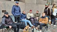 Robin Lillmals, Zacharias Dahl, Aron Mäenpää, Samuel Lillqvist, Jesper Smeds, Alex Wirén och Niklas Franzén var förberedda på att köa i timmar.