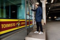 Knack knack. Inget svar. Det är mörkt på Jokerits kontor i Helsinki Halli (före detta Hartwallarenan). HBL:s reporter Jonatan Sparv tog en närmare titt för att se vad som pågår vid den ödelagda arenan.