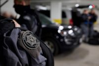 Den isländska polisen vill i nuläget inte kommentera vilken roll i terrorplanerna rikspolischefens släkting misstänks ha.
