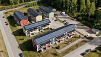 Siscos fastigheter såldes på exekutiv auktion.