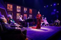 Josefin Siléns opera-aria på temat döden får åhörarna på äldreboendet att rysa men inte av välbehag. Fr.v. Simon Häger, Nina Palmgren, Kristian Nyman, Josefin Silén, Mikael Andersson, Anna Hultin, Elmer Bäck. Foto: Cata Portin.