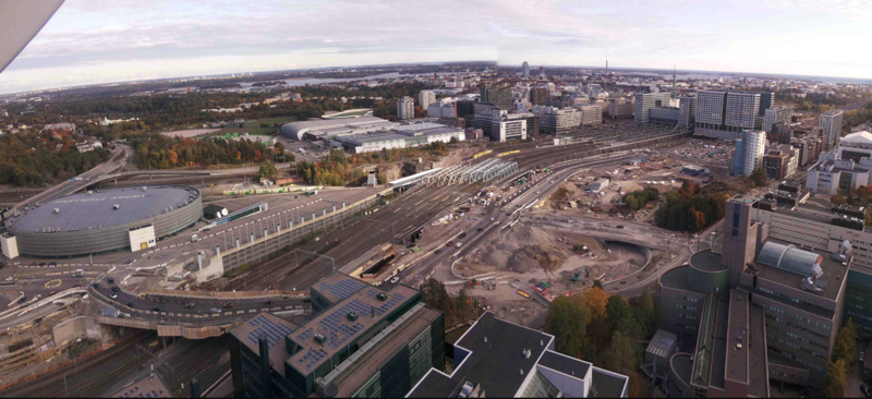 Hälften av Lokvägens nya bro i Böle är klar. Men bygget pågår fortfarande i många månader och påverkar trafiken. I framtiden kommer ett nytt kvarter, Bangårdskvarteret, att finnas längs med Lokvägen.