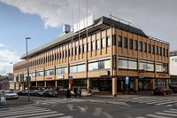 Nästan 200 av stadens anställda ska få nya arbetsrum i Nimbushuset. Renoveringen av de tidigare undervisningslokalerna har börjat.