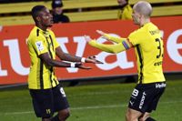 Toppmötet mellan Honka och HJK i fotbollsligan fick en väldigt tråkig bismak då rasismens fula ansikte än en gång stal rubrikerna. Åsikterna om vad som hände i den regntunga kvällen i Hagalund går isär.